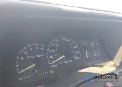 1997 Chevrolet K1500 Fleetside z USA, uszkodzony, nr VIN 2GCEK19R8V1161442